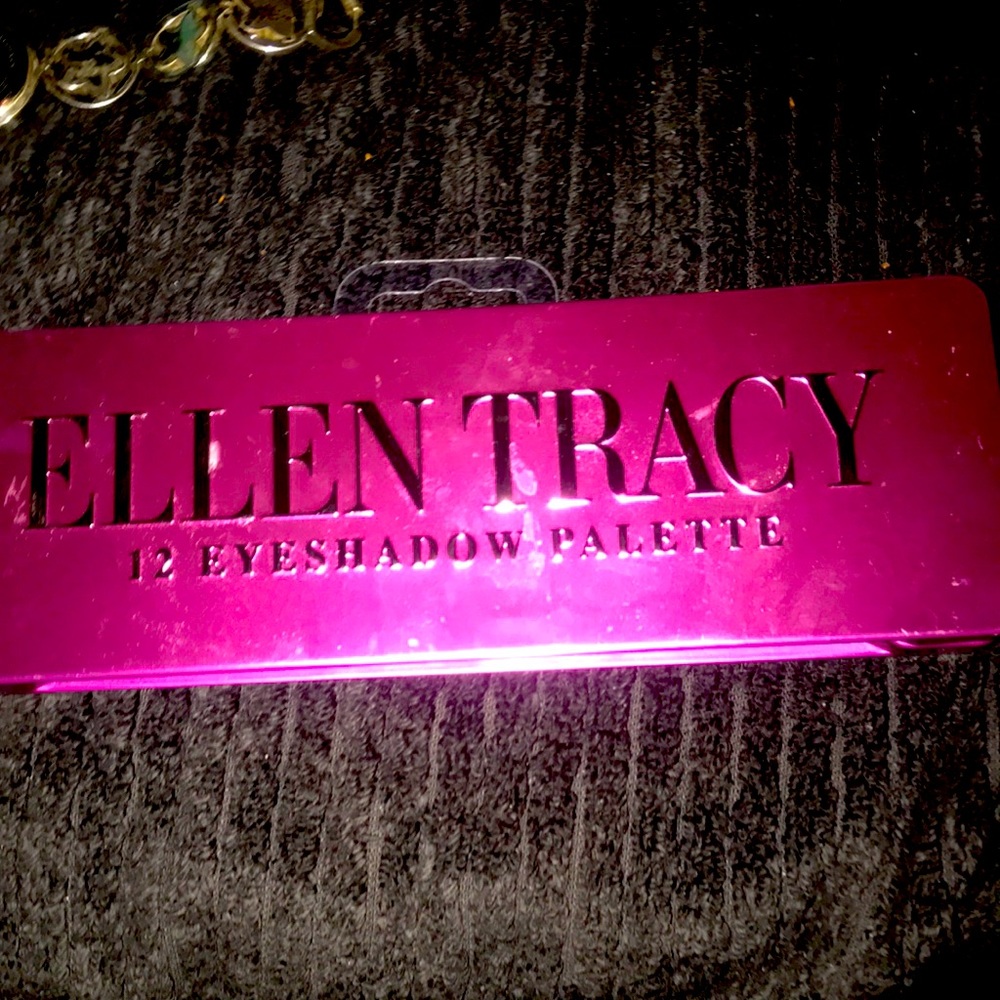 Ellen Tracy 12 eyeshadow Palette